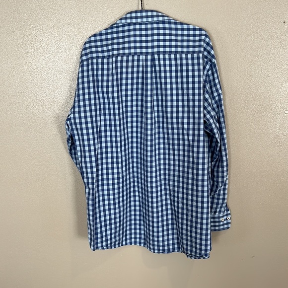 Peter Millar Men’s button down sport shirt size Extra Large. - Picture 2 of 3